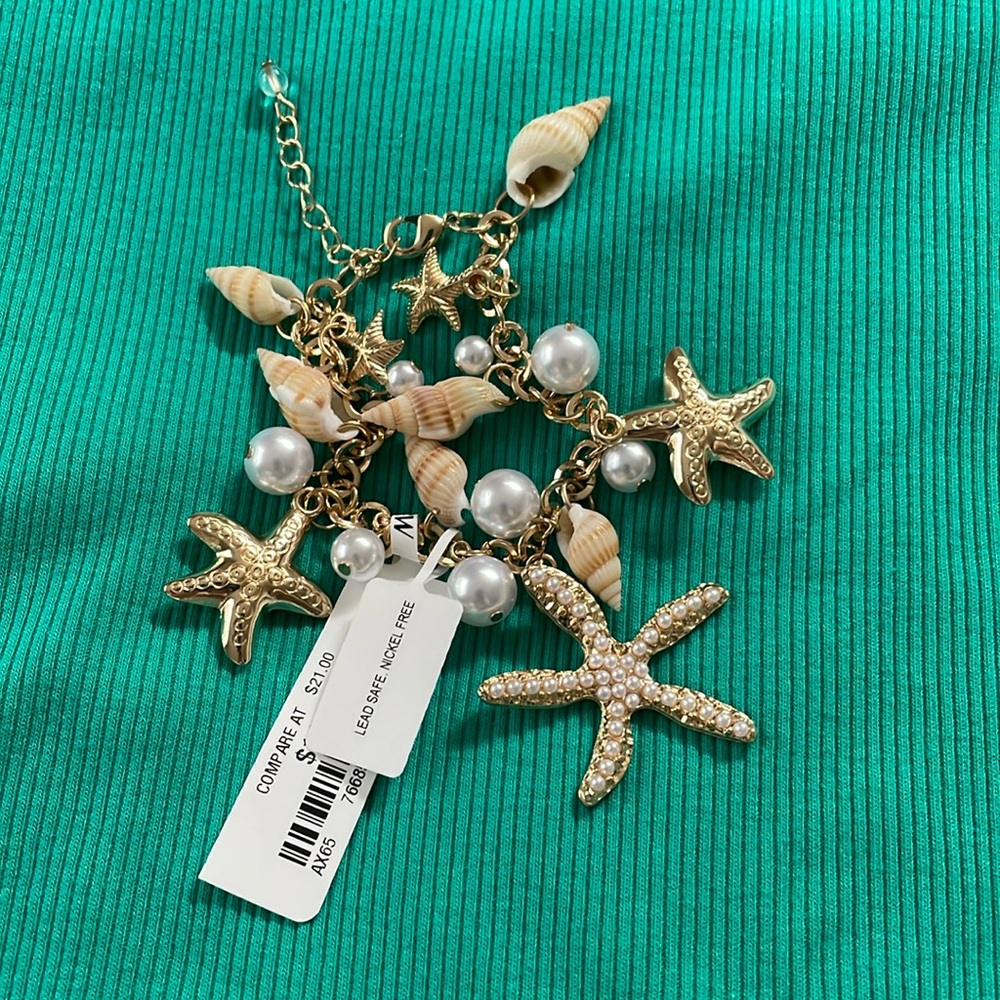 Chunky seashell bracelet!